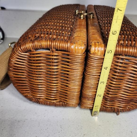 Vintage PicNic Rattan Basket For Wine, Wine Glasses And Accessories - Picture 14 of 14